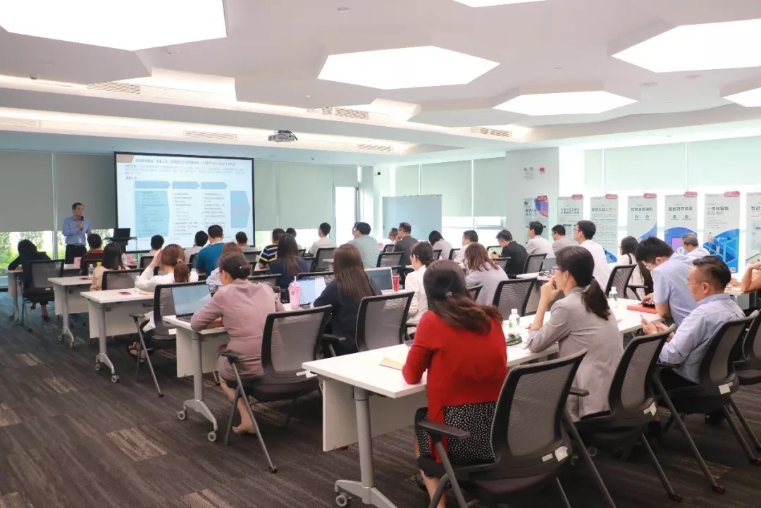 1571057521809772.jpg 640.webp (9).jpg